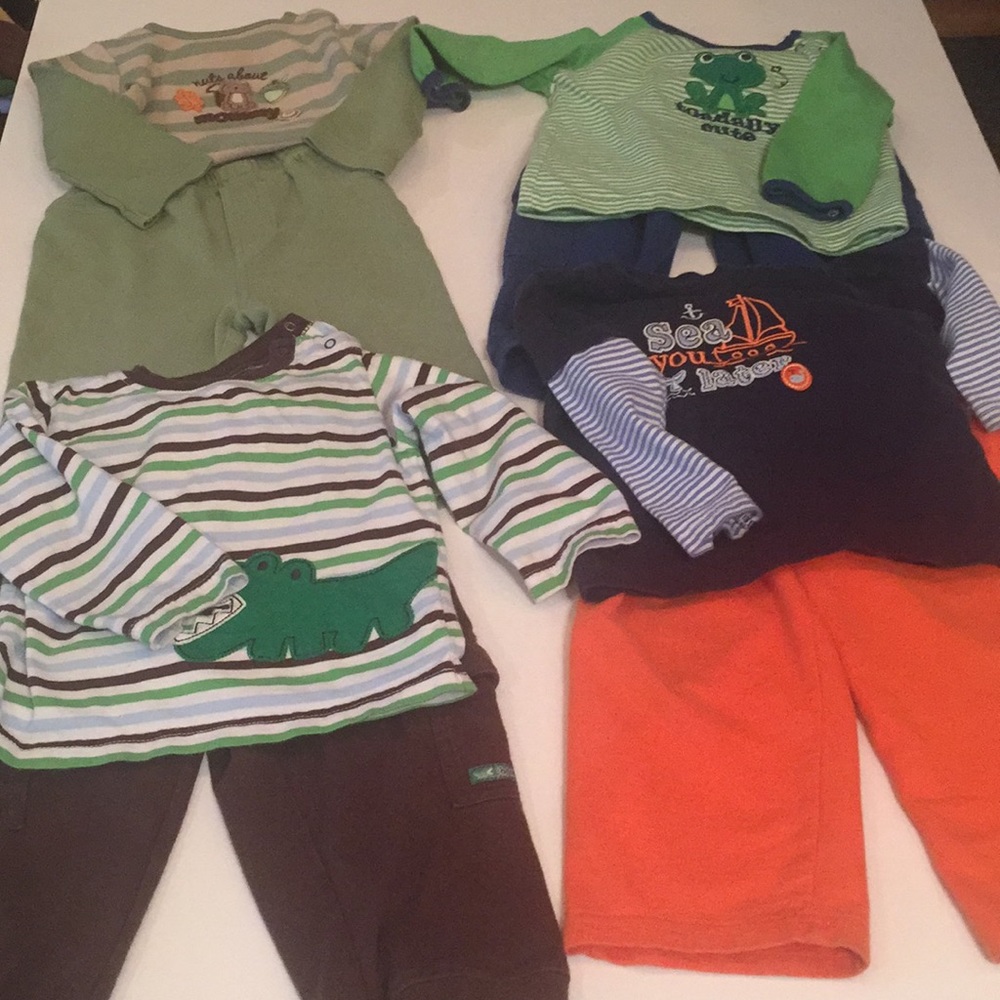 Carters 2 pc set Bundle
